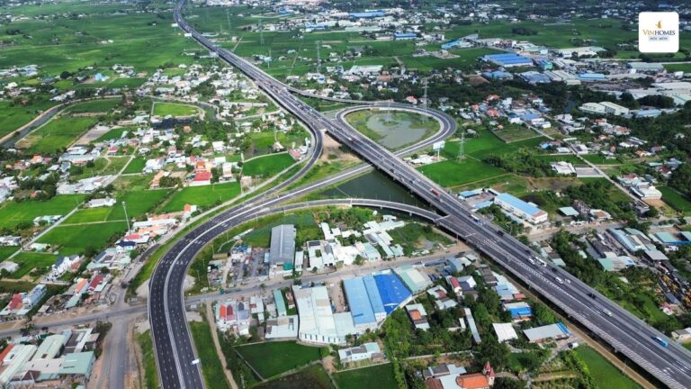 Căn hộ Vinhomes Hóc Môn: Có gì hấp dẫn giới đầu tư Hà Nội?