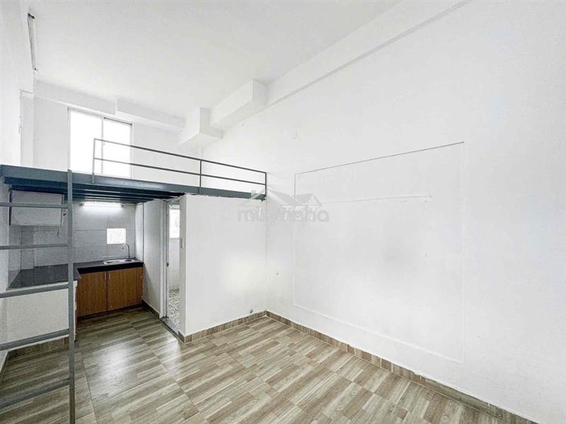 Thuê Phòng Trống Hay Full Nội Thất: Chọn Lựa Tiết Kiệm Tối Ưu